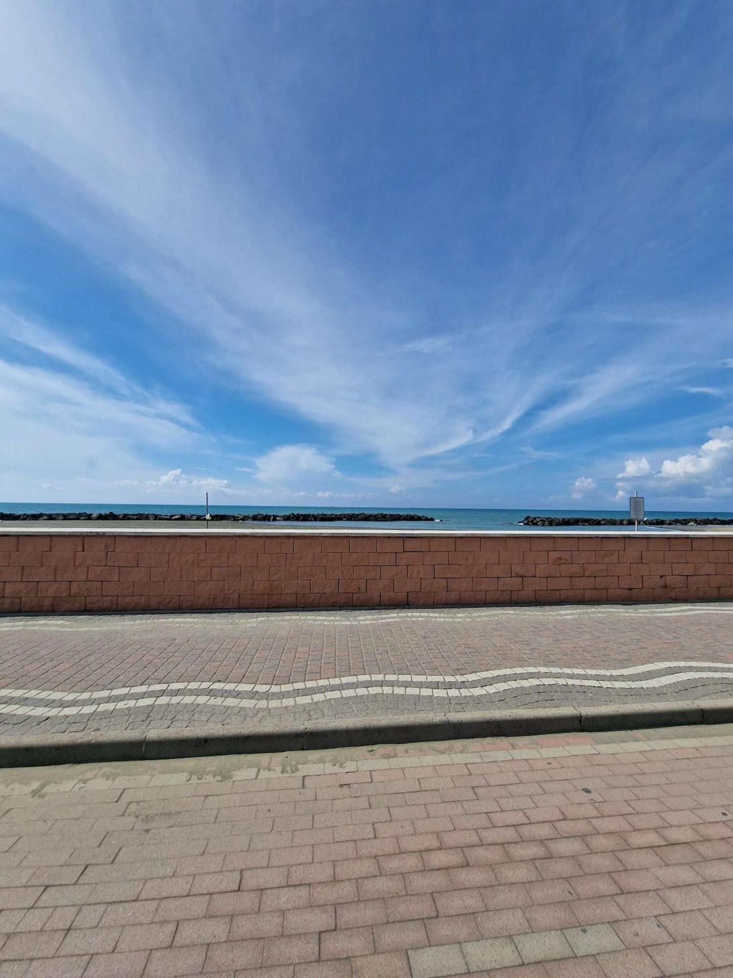 Vista Mare House Apartamento Fiumicino Exterior foto